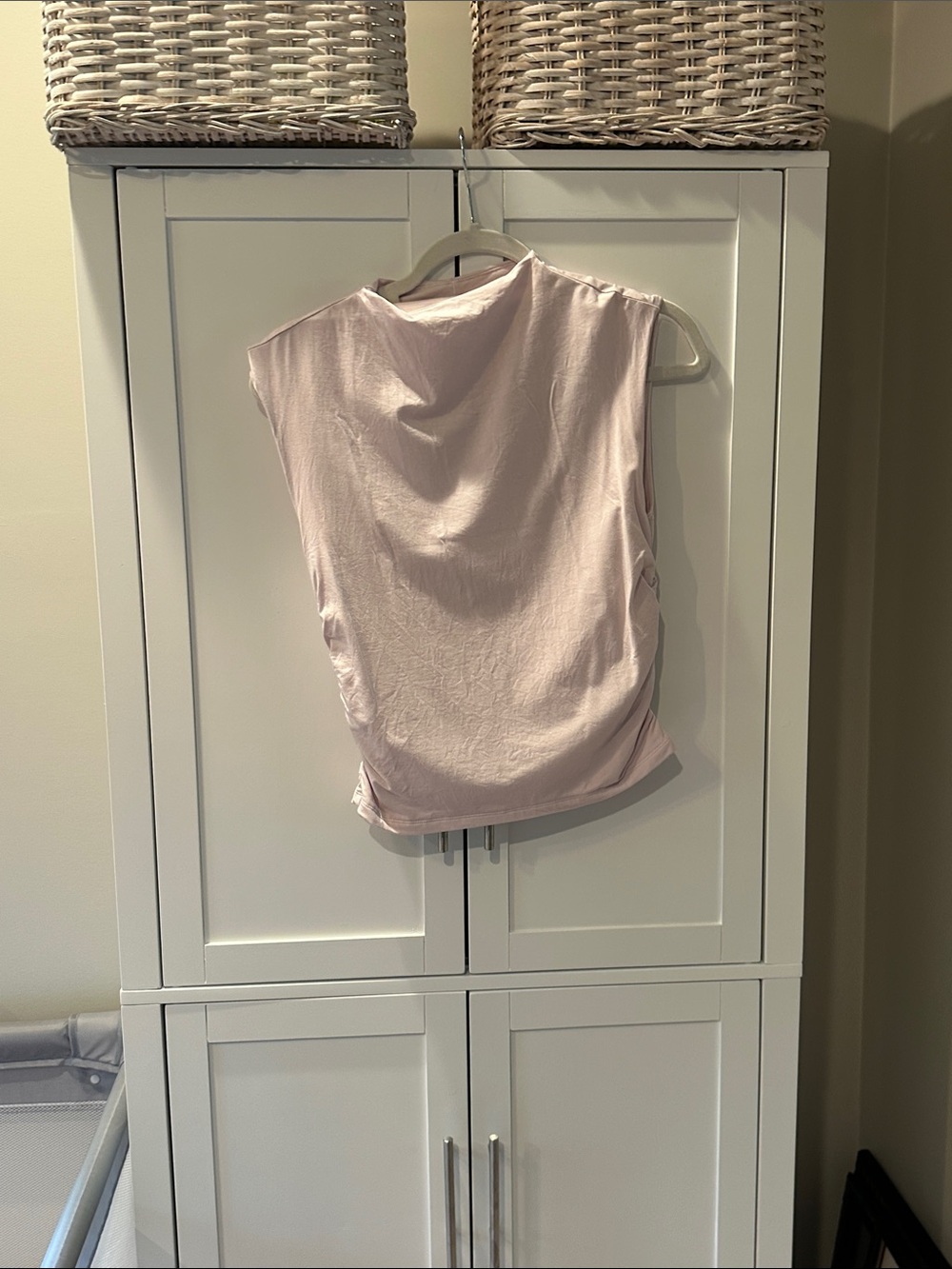 Abercrombie & Fitch Sleeveless Lightweight Pink Women's Top